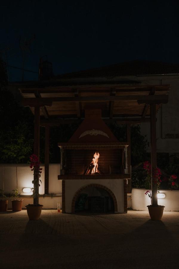 הוילה Makrirrákhi House Of Gardenia מראה חיצוני תמונה